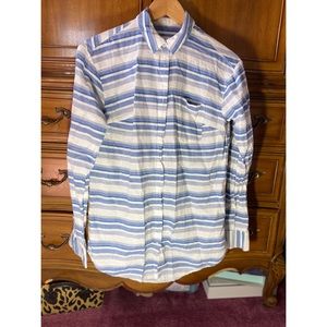 Women’s button-up